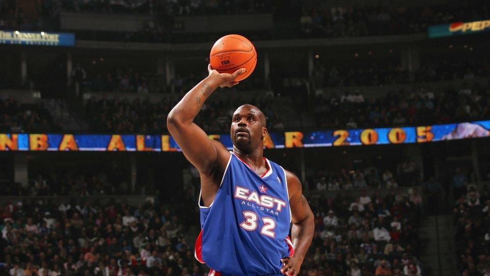 49岁姿色犹存,与37岁模特交往却仍不检点_马龙·耶茨_球员_球迷