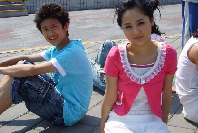 张钧甯小时候跟长大了确实变化蛮大的,不过娱乐圈中也有很多女星小