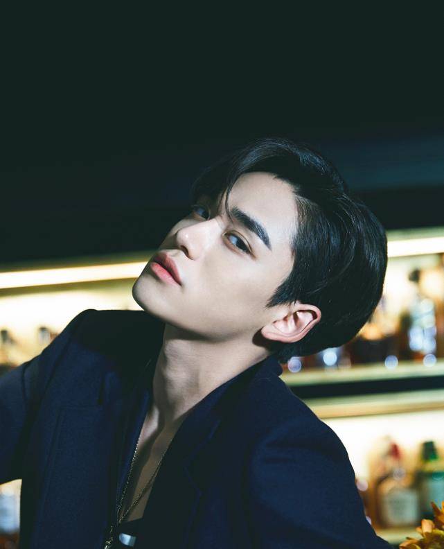 黄旭熙家境被曝光妈妈在菜市场摆摊网友希望不要打扰家人