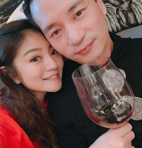 安以轩孕后谈准爸爸体贴细心,网友:遇到这样的男人就嫁了吧_老公_小