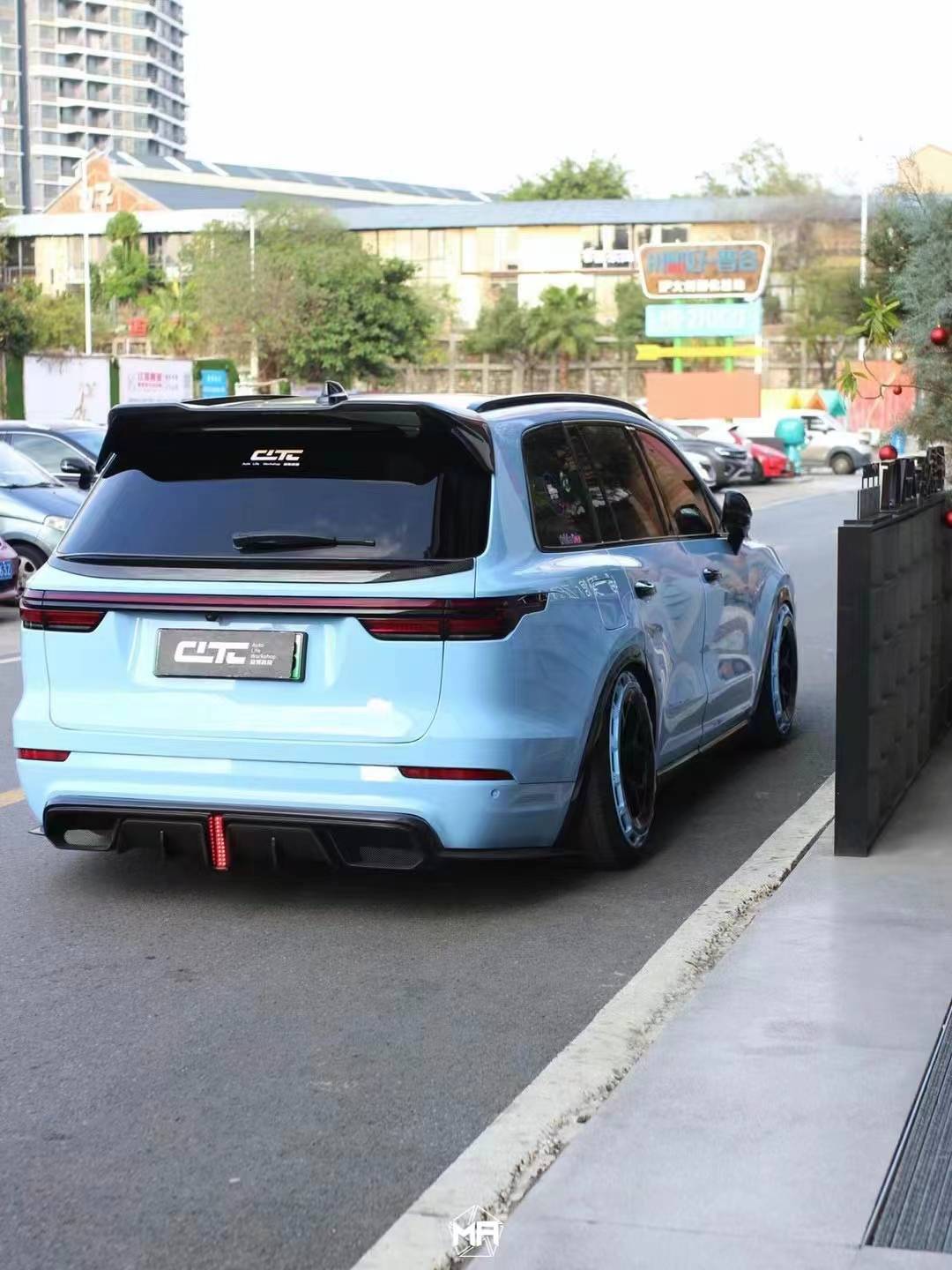 理想one矩阵改色膜赞德福特蓝,灵感来自荷兰的赞德福特赛道_搜狐汽车