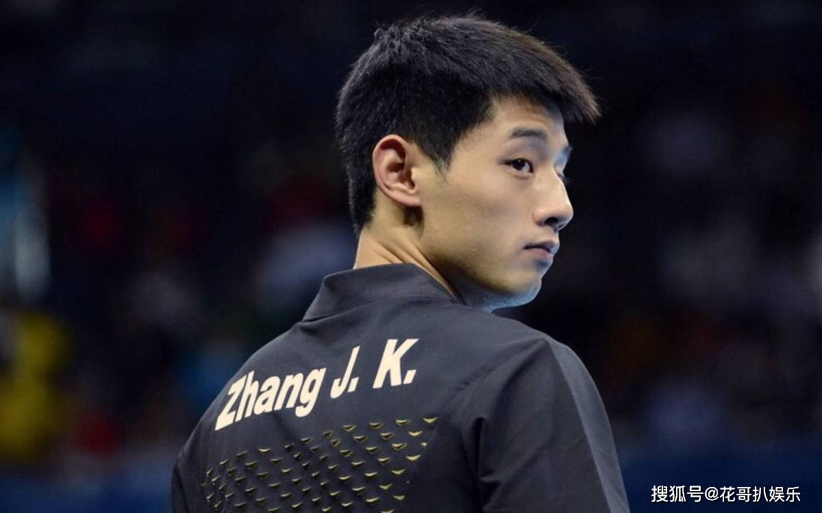 张继科全面回归搞直播在线上教人打乒乓球办高级课程班教学生