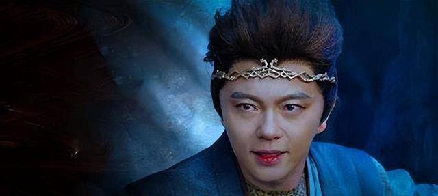 努力多年,谢苗终于在2021年凭借网络电影老板娘》再度出圈.