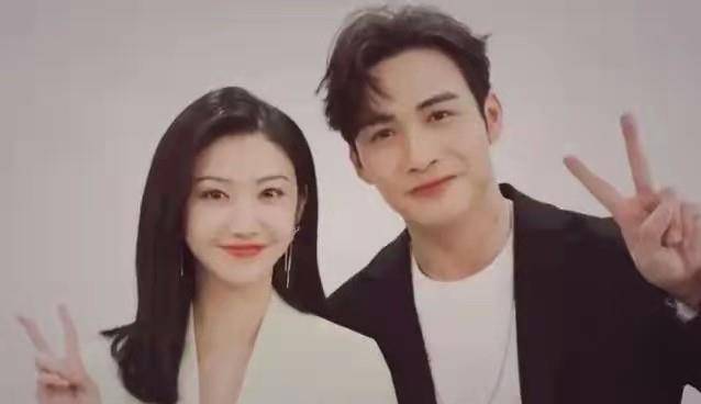 原创助攻景甜张彬彬谭松韵问男方你想跟谁一起看月亮爬上来暗示答案是