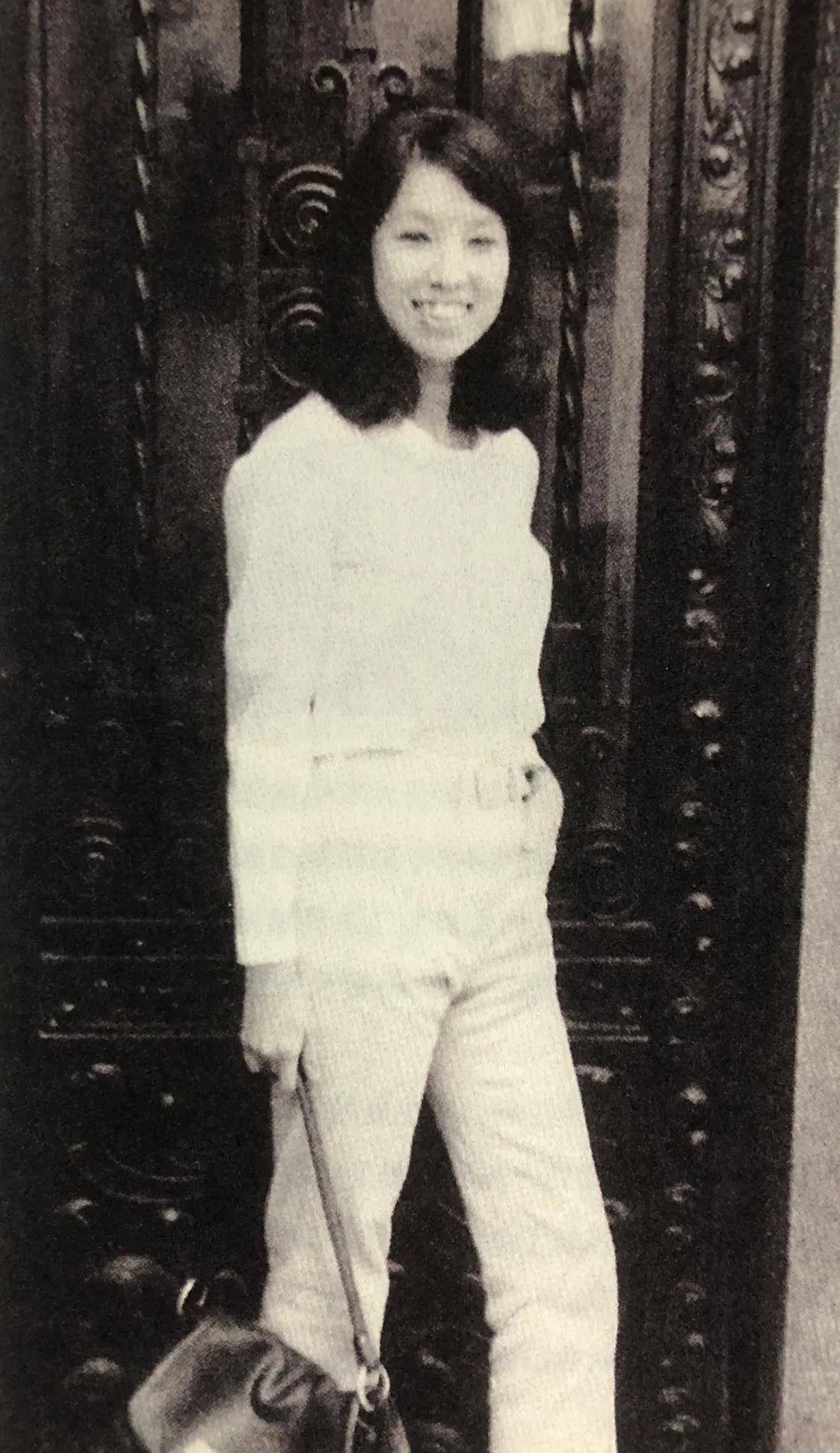 原创1次求婚被拒2任丈夫死亡4次自杀22张高清图概括三毛的一生