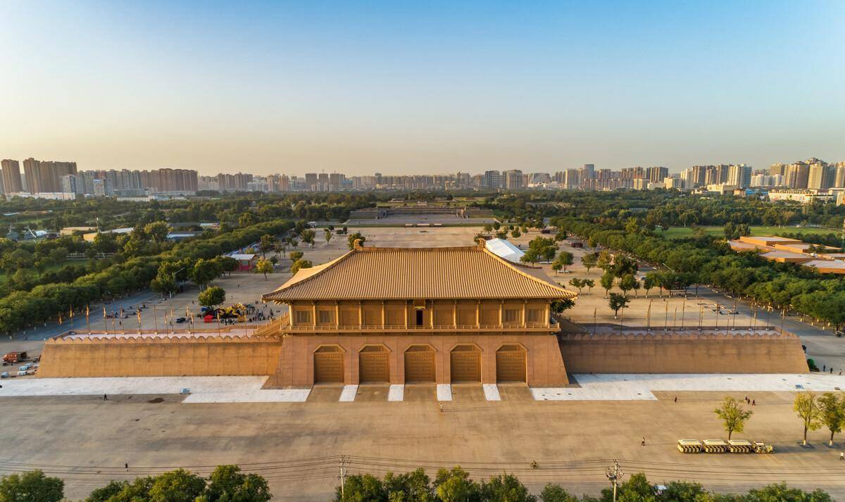 西安大明宫国家遗址公园先来说说西安和洛阳在宋代之前能长期作为都城