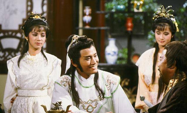 6版楚留香颜值比拼,谁当得起玉树临风,谁拿着扇子要烤串_郑少秋_狄龙