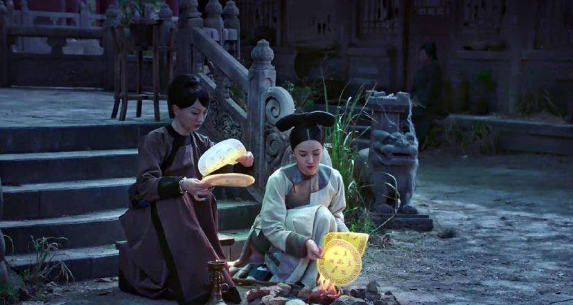 原创被打入冷宫的妃子如何度过冷宫岁月有一种折磨比死还难受