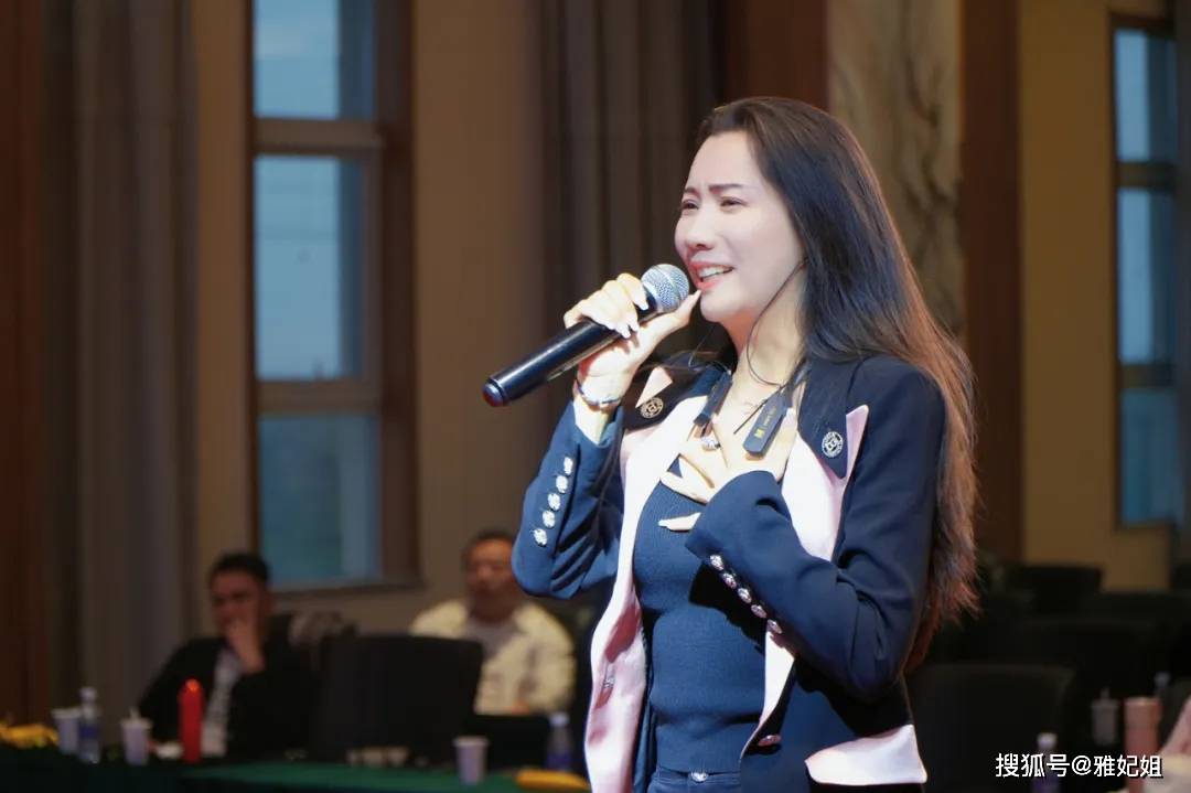 主播陕西可乐苦命的爹和妈新歌发布会在中华郡隆重举行