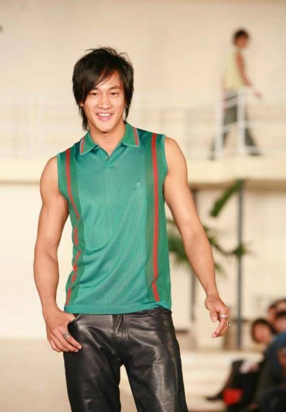 原创孙俪的男闺蜜为合作主动剃光头娶小8岁柜姐