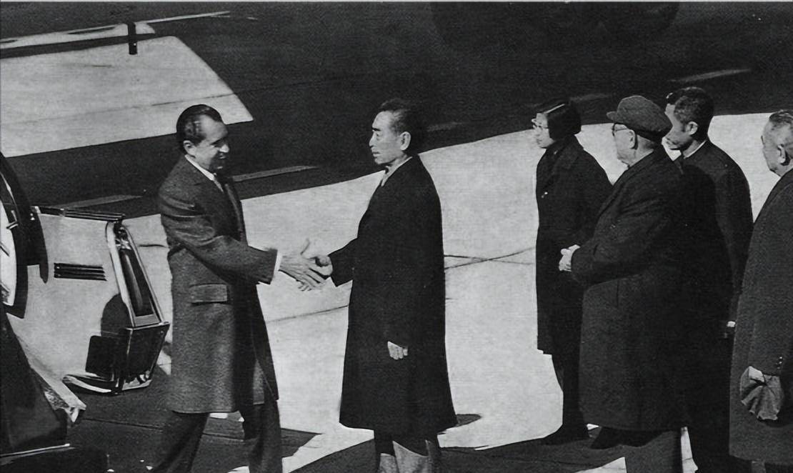 外交之路也才刚刚起步,国际上的不认可让这场硬仗颇为不易.