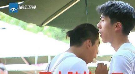 原创比锦鲤更神奇的可能是王大陆的嘴嘴大得逆天一张嘴简直要大出屏幕