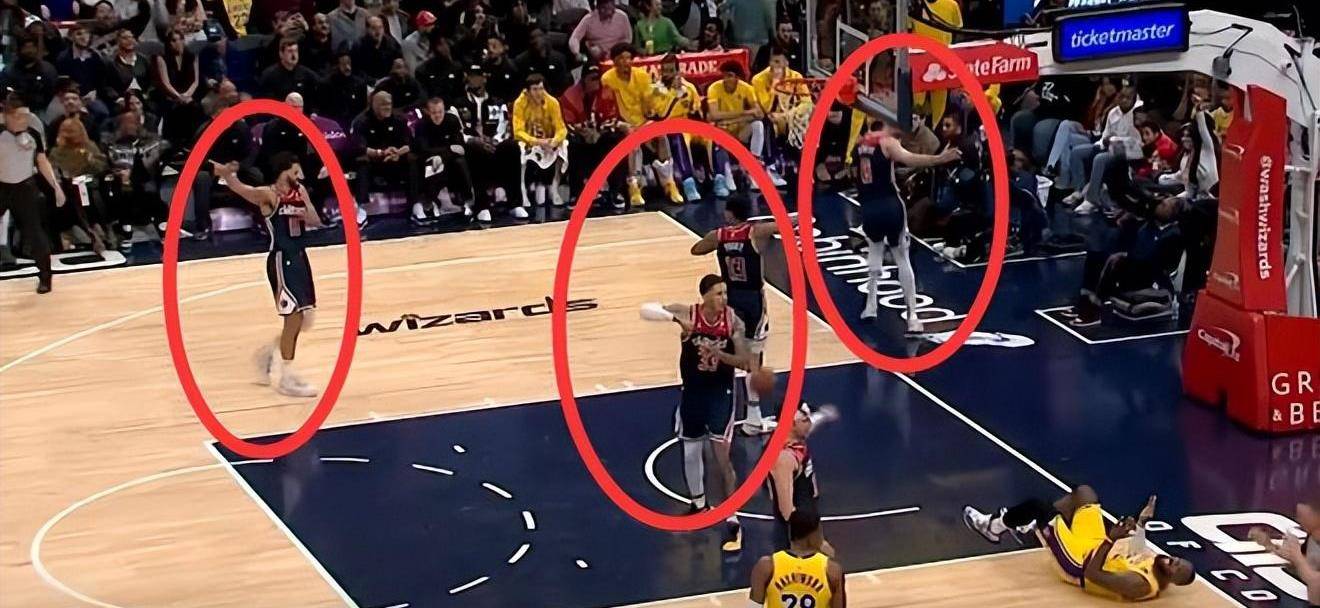 原创詹姆斯肘击罪犯更上一层楼库兹马立即表示裁判阿夫迪亚被击中