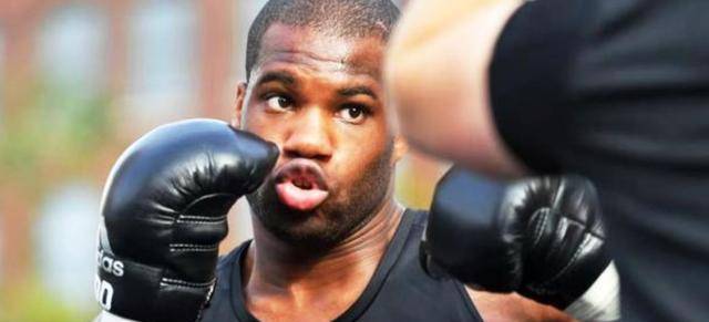 原创一代拳王因沉迷温柔乡被韩国老婆榨光千万家产金腰带也被偷走