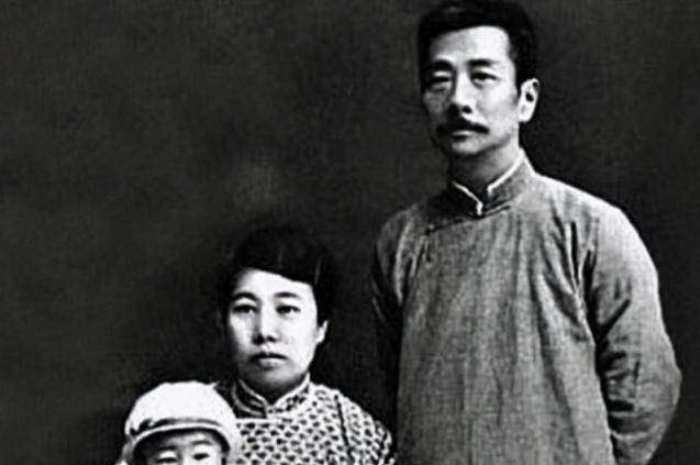 原创婚后的许广平用被面做衣裳存私房钱鲁迅病中看陌生女人画像