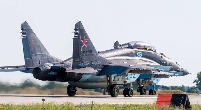 f35c领先米格29k半代到一代,中国海军即将部署的歼15t和歼35同样如此