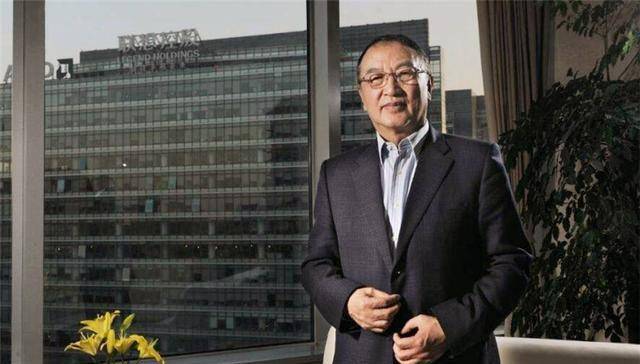 但是柳传志并不是这样认为,他觉得继续占领市场最重要,只有将联想的名