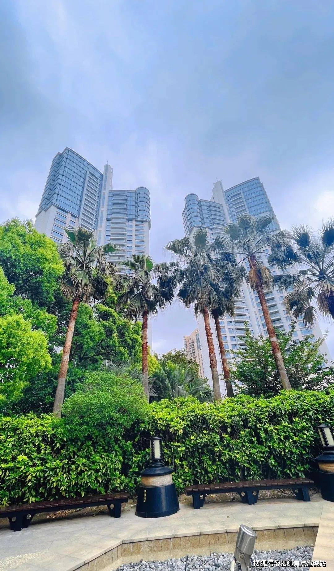 壹号」中粮海景壹号售楼处电话:400-8558-334上海浦东陆家嘴中粮海景