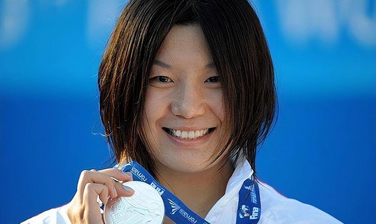 原创亚洲蝶后周雅菲嫁给cba二婚男如今儿女双全堪称人生赢家