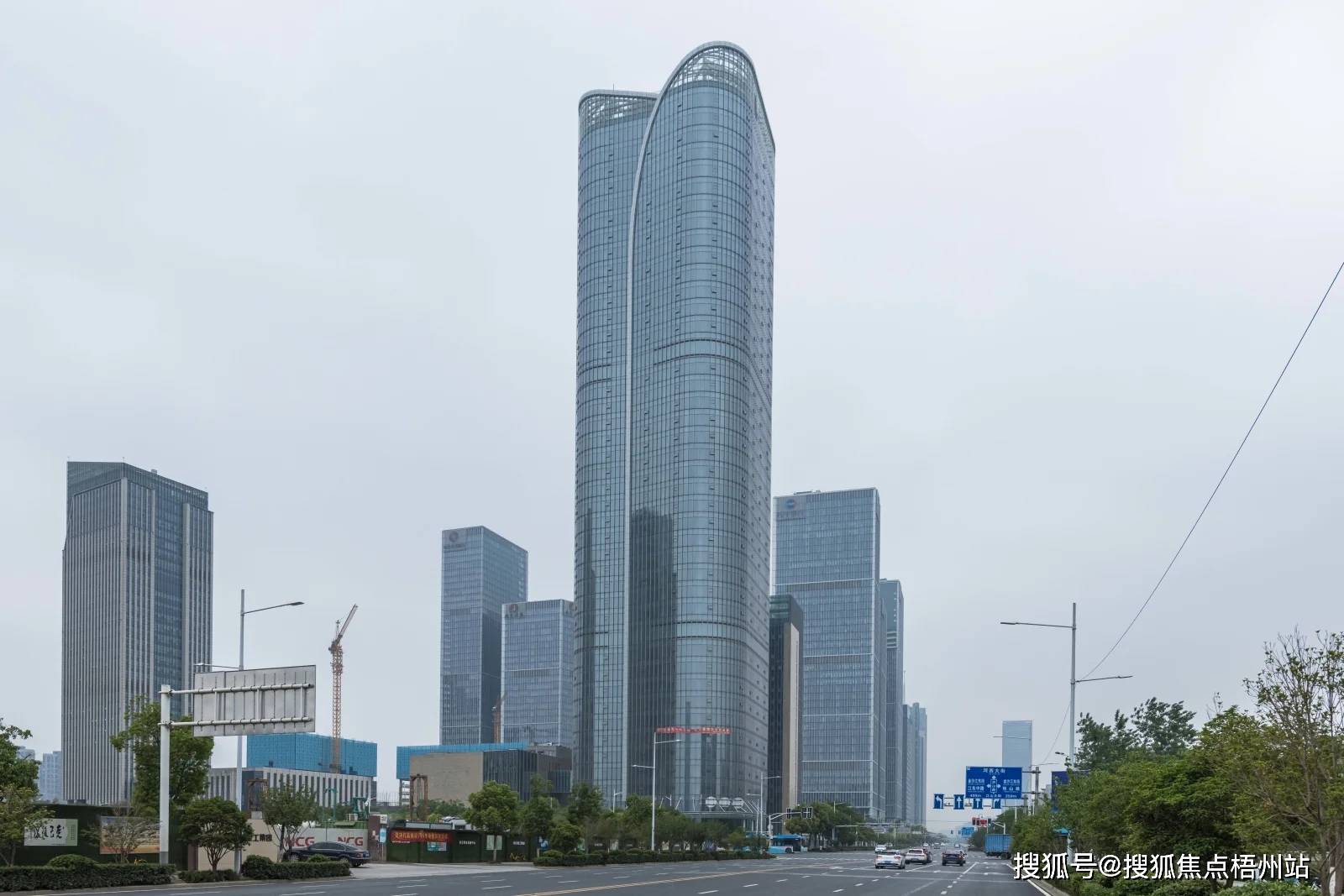 2024年南京奥美大厦的优缺点分析,合不合适租?【预约通道】