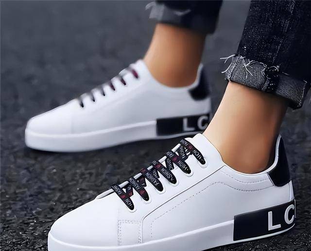 然而,随着时间的推移,人们开始对鞋子有了不同的看法.