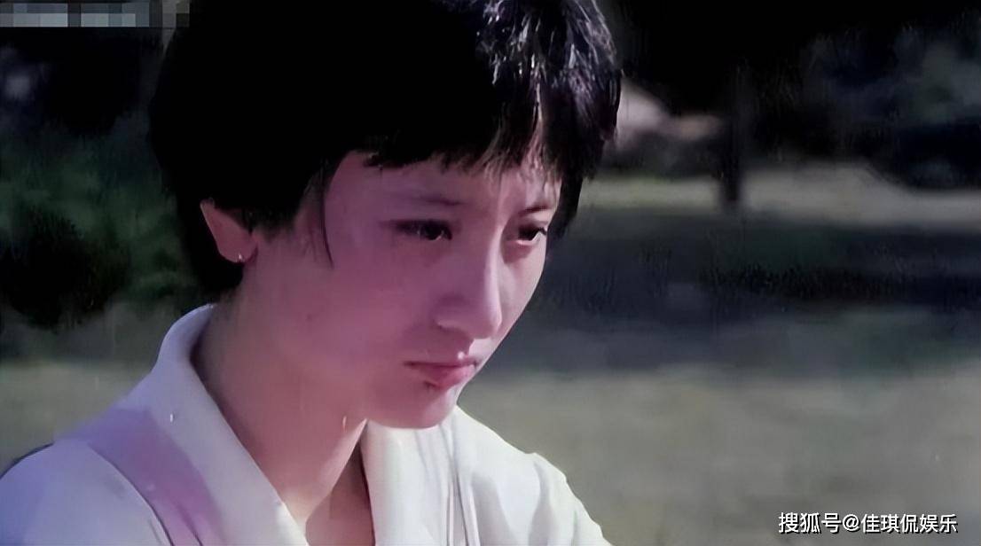 和她合作过的导演,都认为虞梦是天生的好演员,很适合这个行业,镜头感