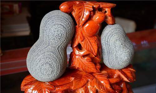 原创没想到云南农村洗厕所用的铁胆石这么值钱1块就能卖10万