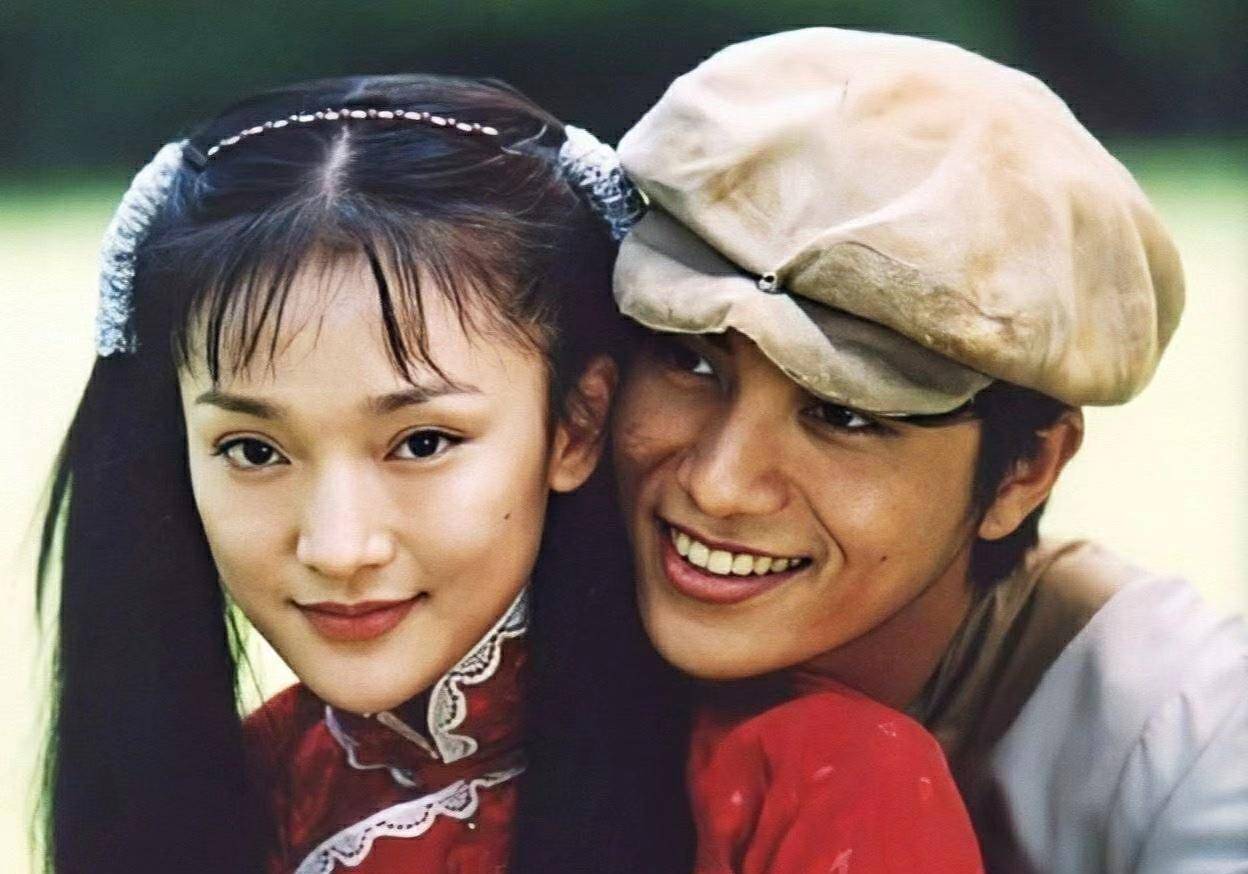 原创演员陈坤亲情让他感动45岁单身育有一子友情比爱情更牢固