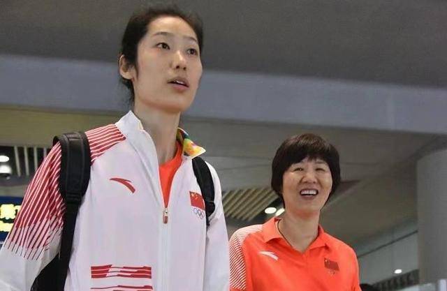 原创郎平回归24小时朱婷万里报喜回归时间官宣中国女排等到了