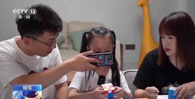 原创6岁女孩拿下世界纪录父母表示自己才是最大助力