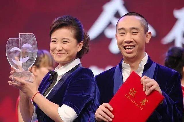 原创出自冯巩的教导贾玲相声作品再多一点比掀起裙子强多了