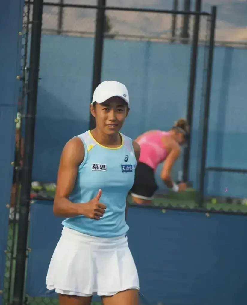 惊喜!我们35岁老将张帅连赢9局横扫晋级!将和头号种子争四强_内特_比