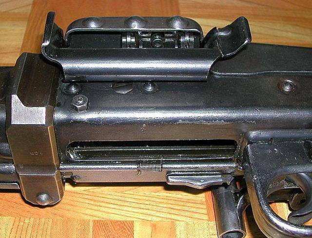 希特勒的电锯mg42号称上世纪最好的机枪射击声就是死神的召唤