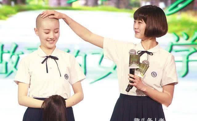 杨紫长发剪短不舍拍照留恋一句话道出女孩们心中的故事