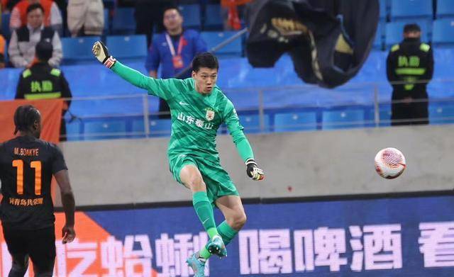 刘世博的出色表现长传6次扑救2次