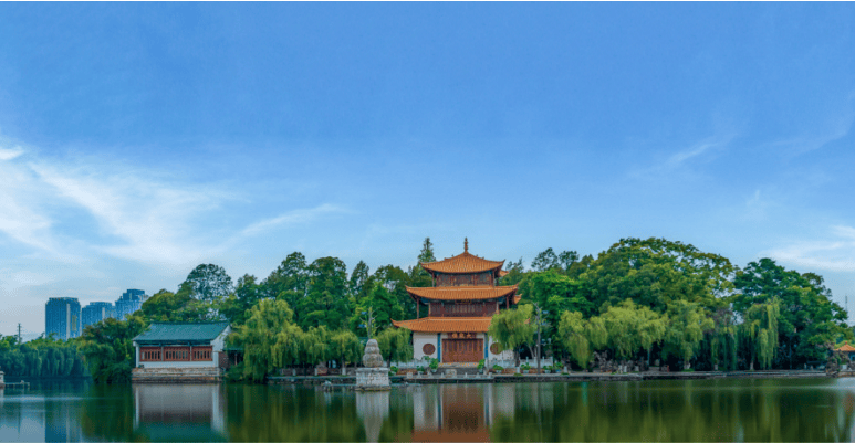 一城书香漫草海昆明楼市的六边形战士藏不住了