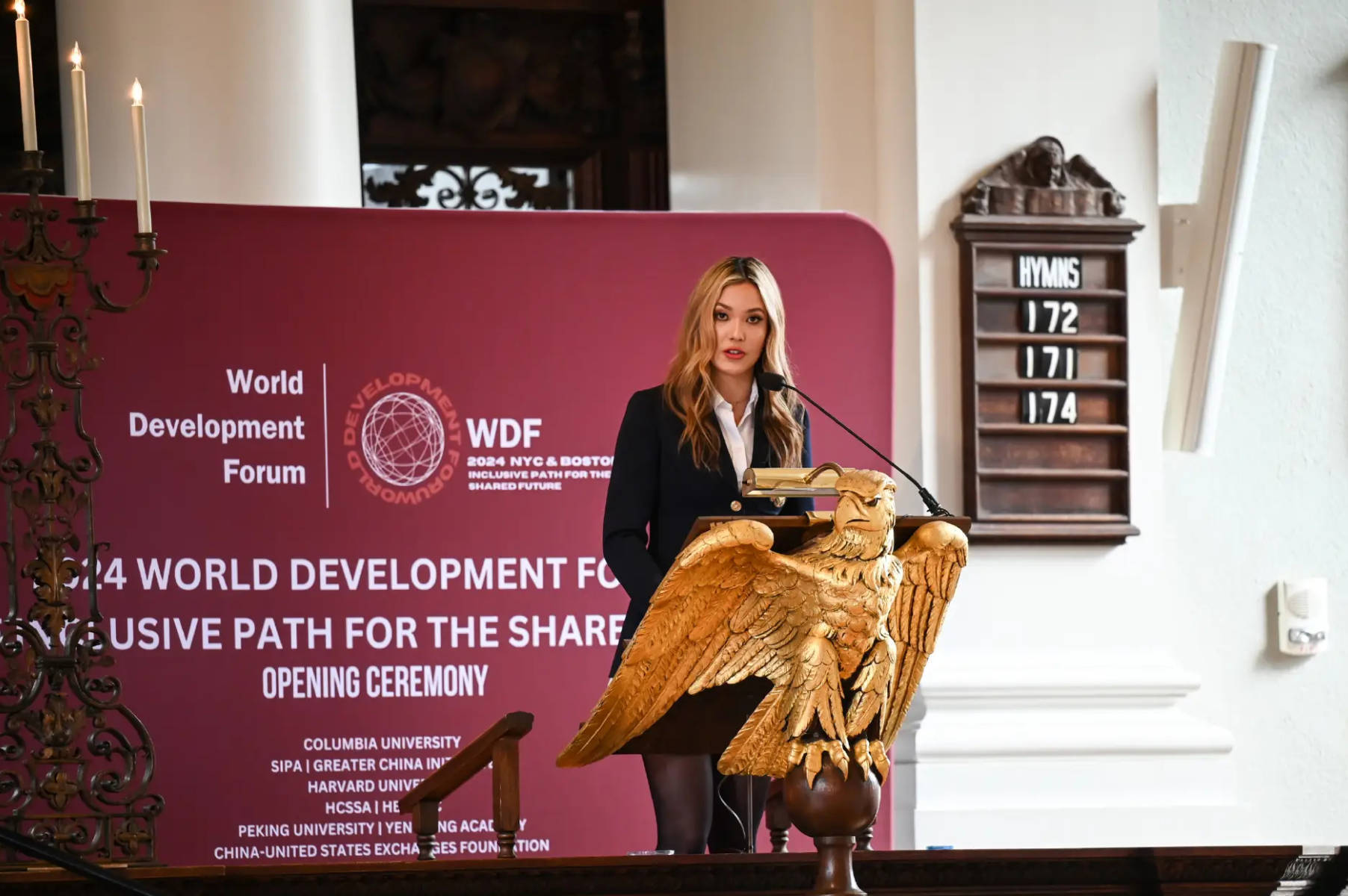 谷爱凌现身哈佛大学发表演讲用中文问好和致谢