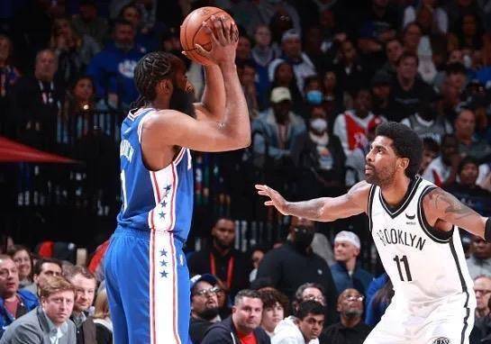 而尼克斯球员富尼耶的赞美更加直接:欧文是nba历史上技术最好的球员.