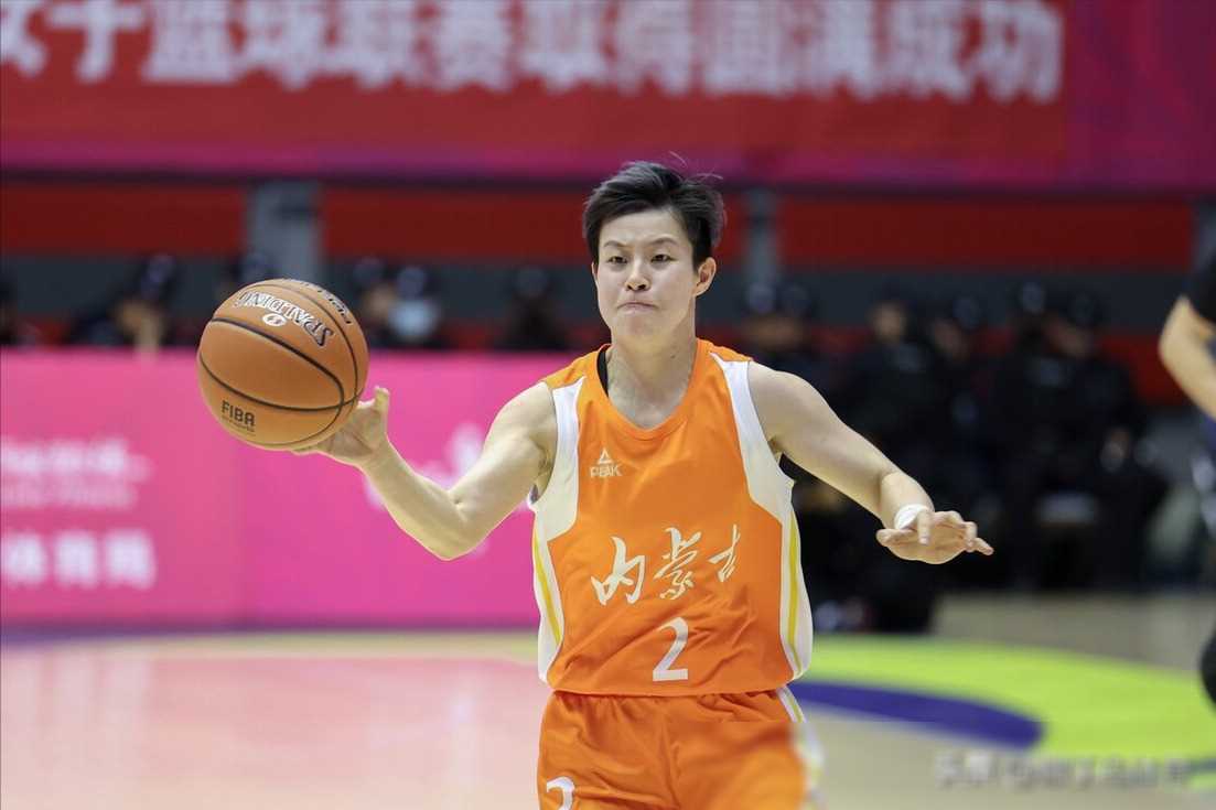 原创江苏对战内蒙古罗欣棫表现低迷李缘琼斯发挥出色