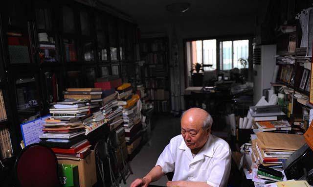 原创书坛泰斗欧阳中石反对者质疑随笔书法潦草无章有辱大师其名