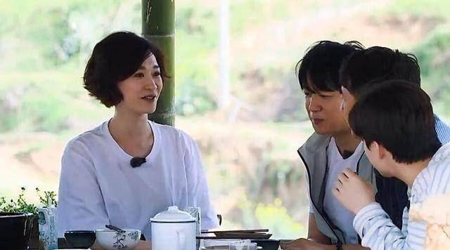 原创出道22年64部戏谢娜闺蜜潘粤明死党肤白貌美演技好却不火