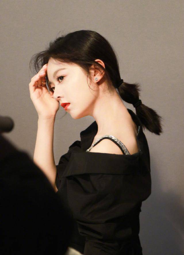 原创17岁赵今麦大逆袭浓妆艳抹成国民闺女第一美艳压关晓彤张子枫