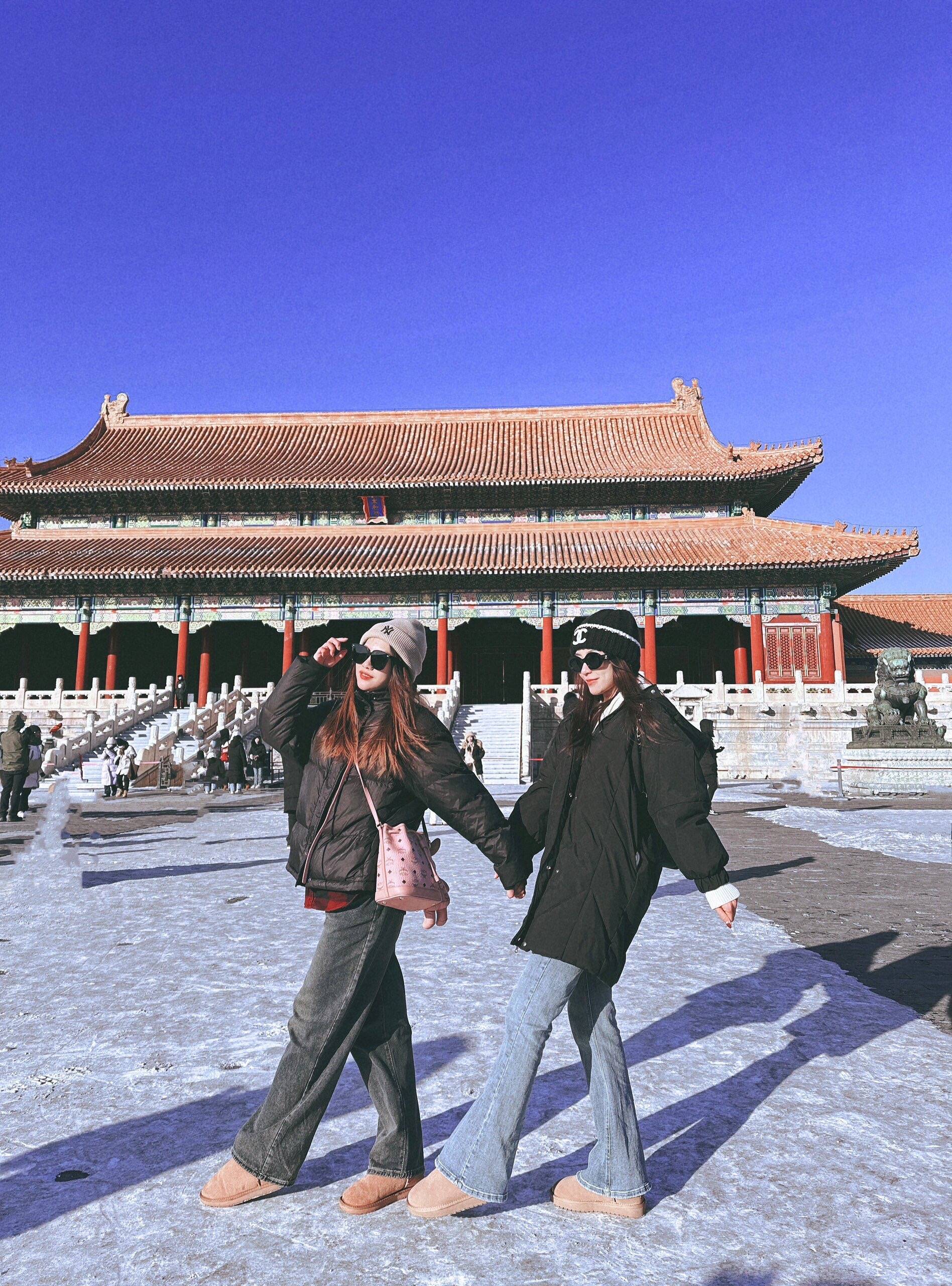 由于媛媛帮我们安排的就住在王府井附近,所以下午想去闹市区逛街就