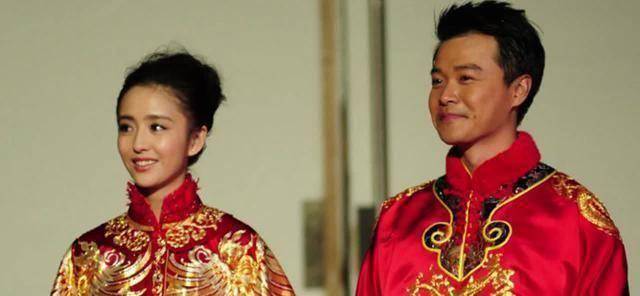 陈思诚教会了佟丽娅成长现在的丫丫越发美丽