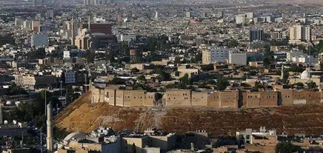 乌代库赛死亡细节被200名美军包围遭10枚导弹射击血肉模糊