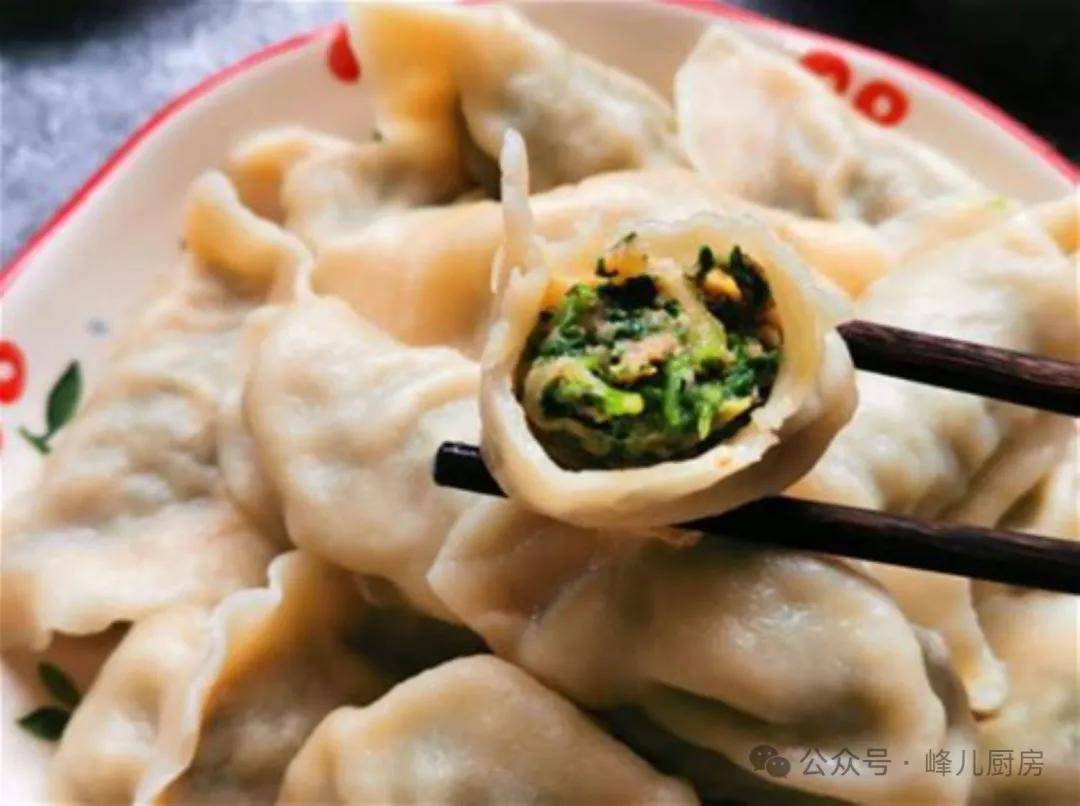 蓬蓬菜饺子图片