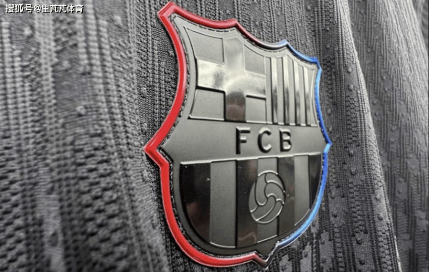 原创设计师怎么想到巴萨公布新赛季主客场球衣依旧丑出天际
