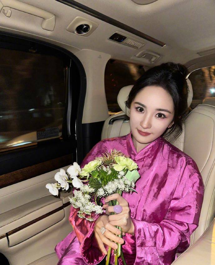 原创原创杨幂自曝和父母的相处方式惹人羡做演员是爸妈与人炫耀的资本