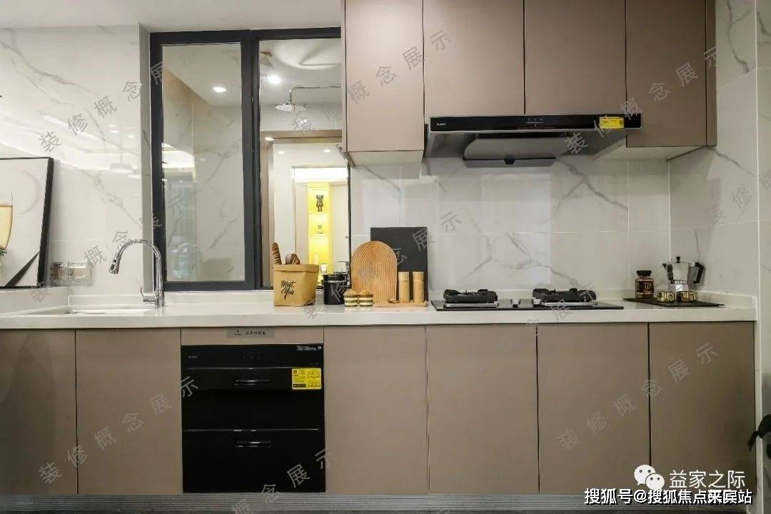 73㎡展示空间{21-54㎡/215-265㎡商务办公}深圳河东骏濠国际售楼处