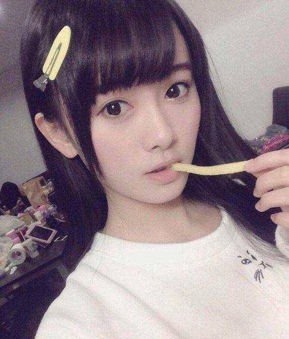 日媒评选的中国四千年第一美少女是snh48的鞠婧祎,日本网友都炒疯了.